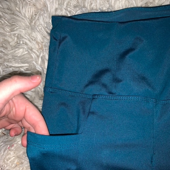 BALLY FITNESS STRETCHY SOFT LEGGING W POCKETS - Picture 5 of 7